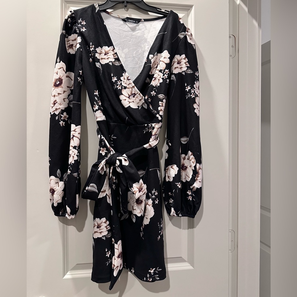SHEIN Floral Print Self-Tie Sash Mini Dress